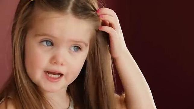 Vídeo: Una niña de tres años dona su pelo para otros niños con cáncer - ABC. <b>...</b> - emily-james--644x362