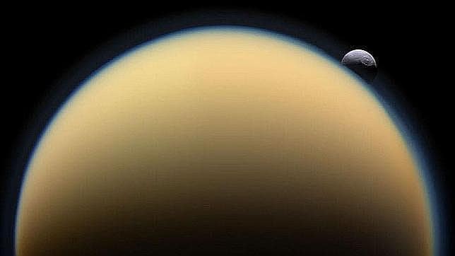Detectan olas en los mares de Titán, las primeras fuera de la Tierra