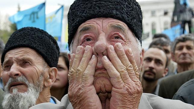 Los tártaros de Crimea conmemoran los 70 años de su deportación por Stalin