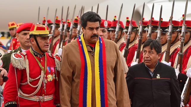 Un ministro chavista destituido dice que Maduro no tiene liderazgo y no controla el poder