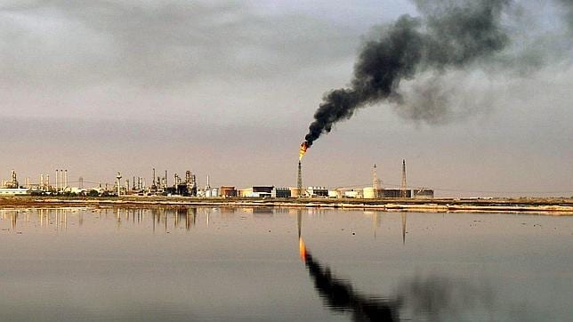 Los insurgentes lanzan un ataque contra la principal refinería de Irak