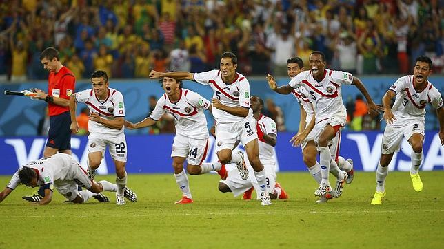 El sueño de Costa Rica sigue vivo gracias a los penaltis