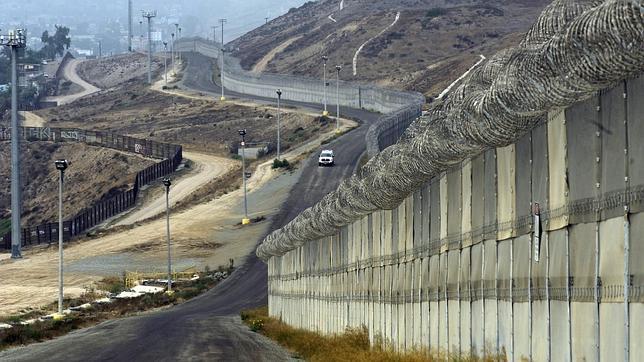Resultado de imagen de muro fronterizo méxico eeuu
