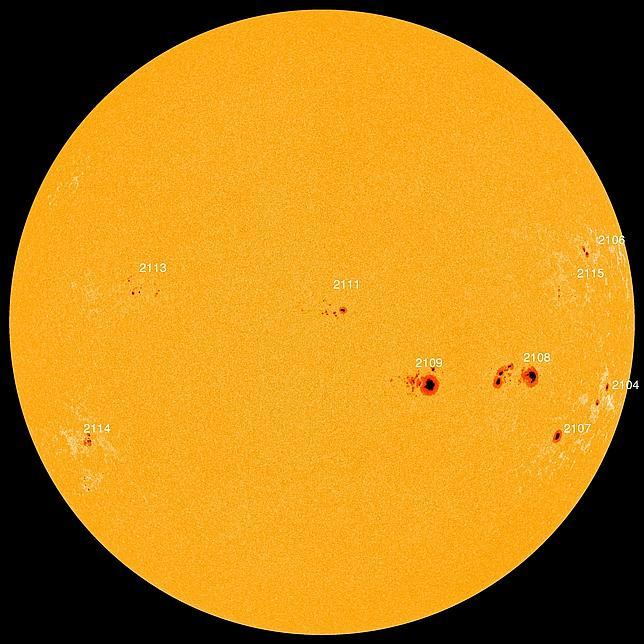 Nueve grupos de gigantescas manchas aparecen en el Sol