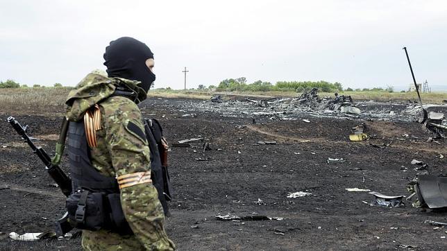 Ucrania acusa a Putín: «Un avión no puede ser derribado por un grupo de gorilas borrachos»