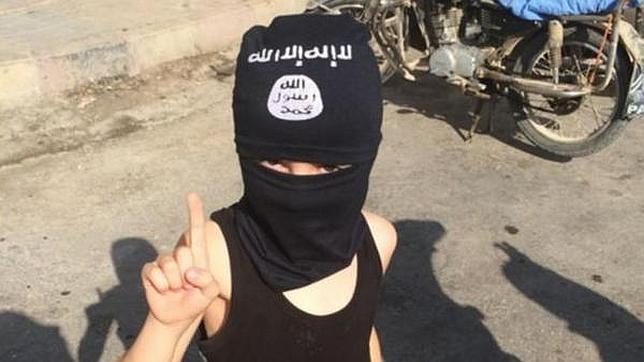 ¿Por qué los yihadistas del Estado Islámico señalan con el dedo índice hacia el cielo?