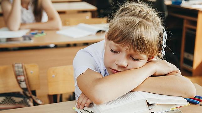 ¿Cuántas horas de sueño necesitan los escolares para rendir bien en el colegio?