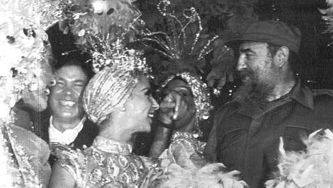 A Fidel Castro ninguna mujer le duró tanto en la cama como su kalashnikov