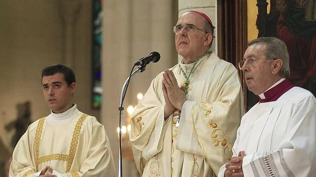 Osoro toma posesión como arzobispo de Madrid arropado por miles de fieles