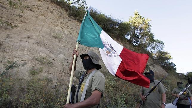 Los 43 estudiantes desaparecidos en México fueron «quemados y enterrados con todo y ropa»