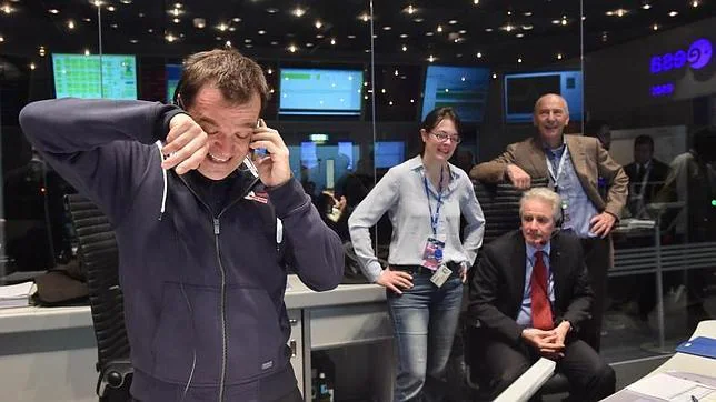  Mission Europe makes history in space mission Rosetta 