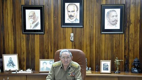 Raúl Castro, en su despacho en La Habana
