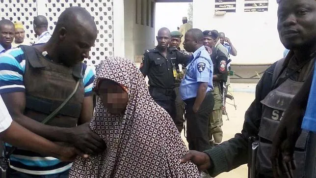Entregan a su hija para convertirla en terrorista suicida de Boko Haram 
