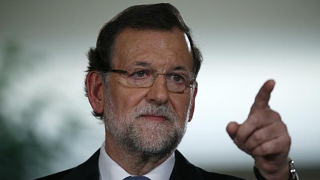 Rajoy y Montoro visitan Andorra con el caso Pujol de fondo