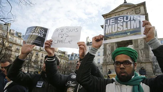 Guetos musulmanes en armas contra Francia