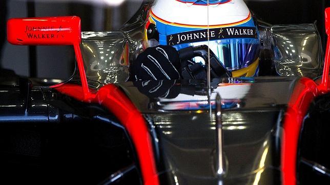 32 vueltas de Alonso y otros problemas para el McLaren