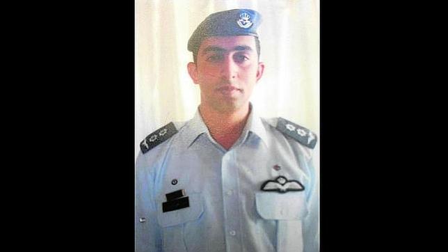 Jordania describe al piloto como «un héroe» martirizado por el Estado Islámico