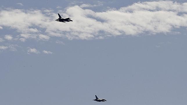 La aviación jordana completa su primer ataque contra el Estado Islámico tras la quema del piloto Kasasbeh