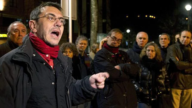 Militantes de Podemos piden la expulsión de Monedero: «Deberíamos echarlo»