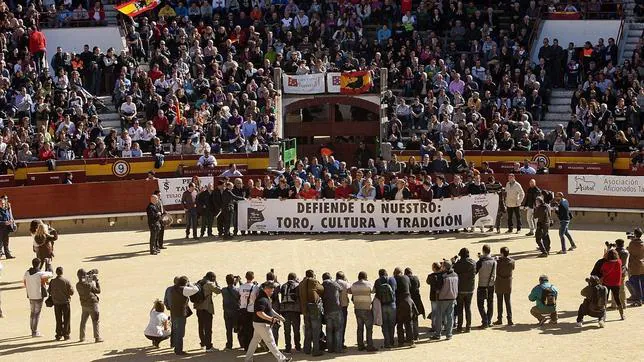 Histórica y multitudinaria manifestación por la libertad taurina