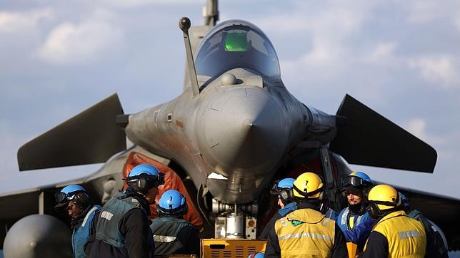 El portaaviones «Charles de Gaulle» entra en guerra contra el yihadismo en Irak