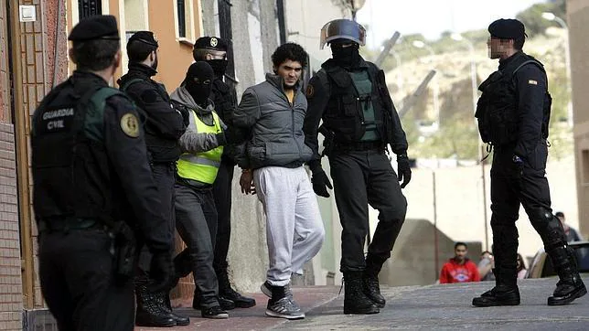 Tres españoles y un marroquí integraban la célula yihadista desarticulada