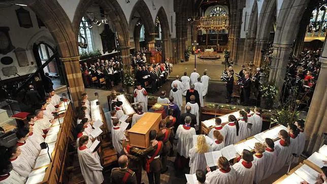 Ricardo III recibe sepultura en la catedral de Leicester 500 años después de su muerte