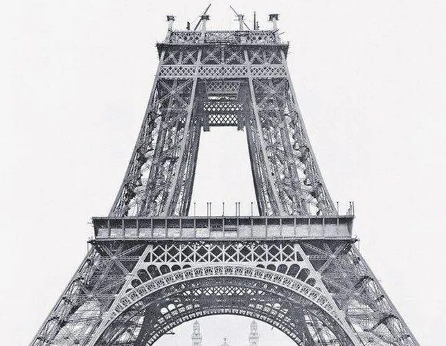 El día que la Torre Eiffel pudo construirse en Barcelona