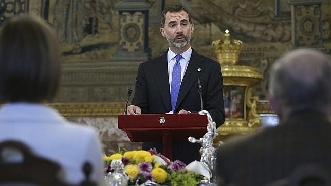 Los Reyes presiden el funeral por las 150 víctimas de la tragedia del Germanwings
