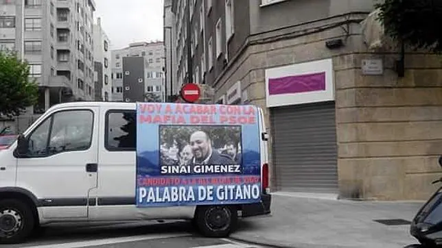 Una furgoneta hace campaña por el Obama gallego.