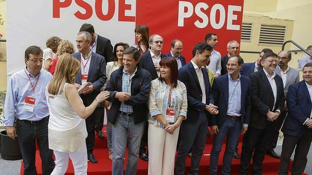 Sánchez cierra la puerta a los pactos con el PP que pide Díaz