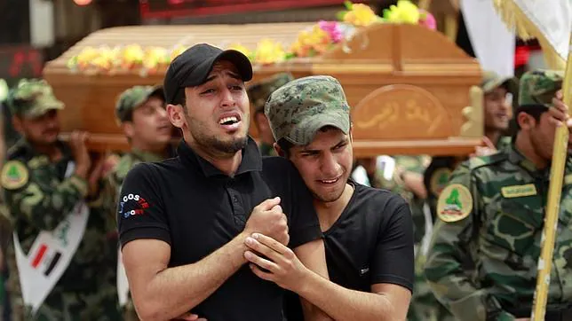 El Ejército de Irak se convierte en una milicia sectaria que huye de los yihadistas