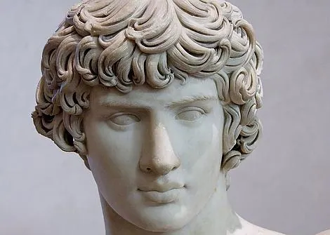 Trajano, el emperador español que recuperó la perversión sexual más execrable de los griegos