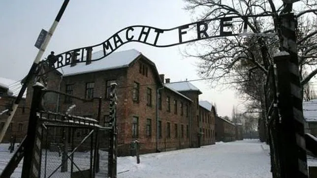 Alemania procesará a una operadora de radio de las SS que trabajó en Auschwitz