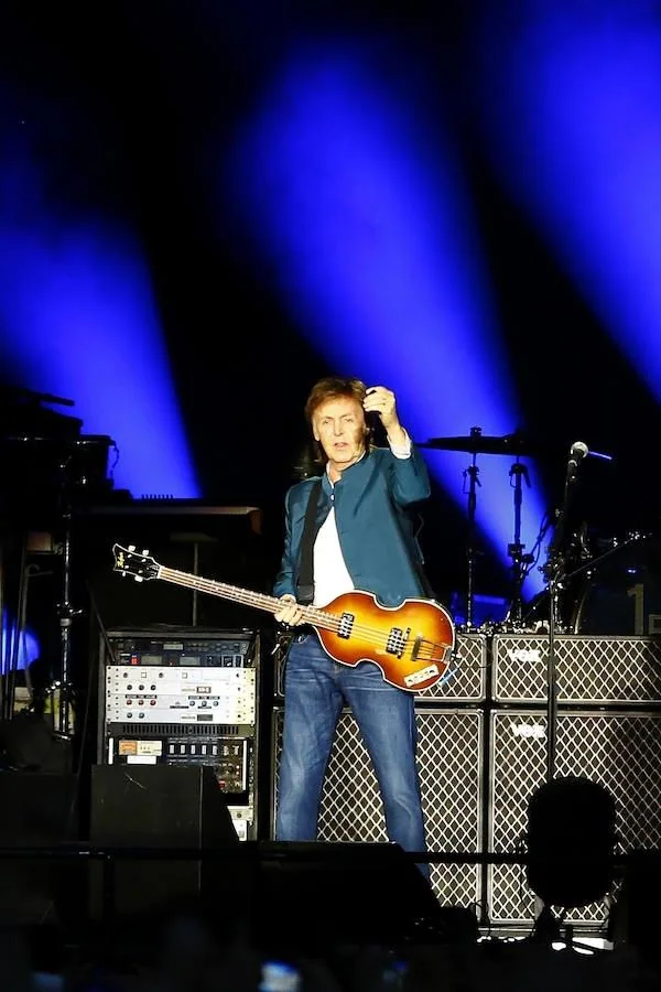 McCartney se dirige a su público