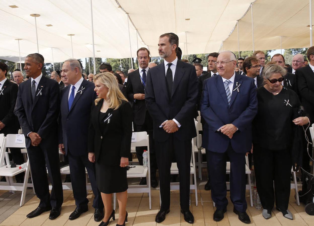 El presidente de Estados Unidos, Barack Obama, el primer ministro italiano o Don Felipe, son alguno de los mandatarios que despidieron a Simon Peres | Foto: ABC