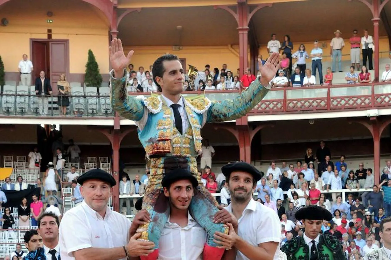 Iván Fandiño, a hombros tras una faena celebrada en 2013