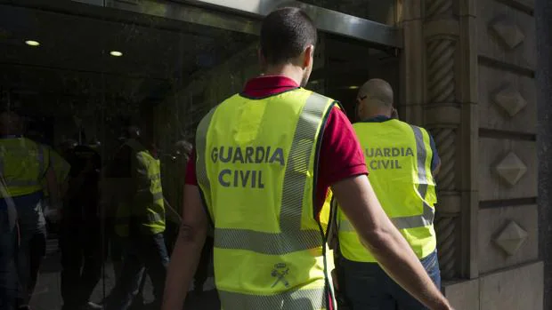 La Guardia Civil lanza una operación contra la corrupción centrada en ayuntamientos catalanes 53463961-U10110850277ABB--620x349@abc
