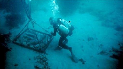 El pecio romano con el plomo fue hallado por un submarinista en 1988 en la costa de Cerdeña