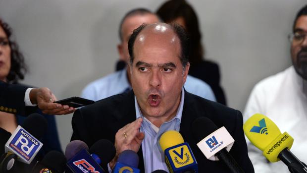 Borges alerta de la «catástrofe social» en Venezuela por la hiperinflación