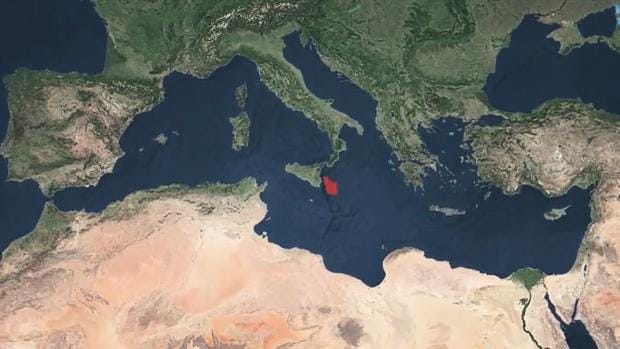A travÃ©s del estrecho de Sicilia, esa cantidad ingente de agua inundÃ³ la cuenca JÃ³nica
