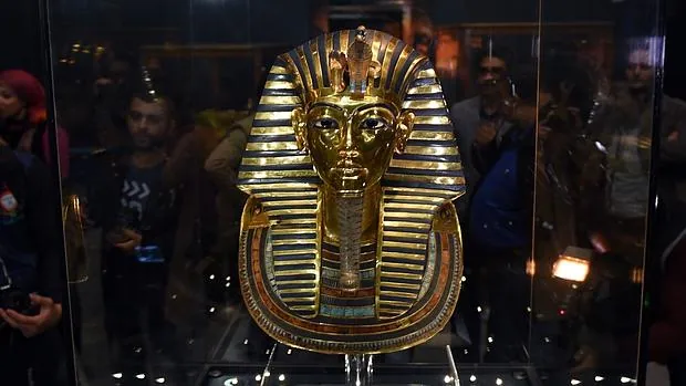 La máscara de Tutankamón, de nuevo en el Museo Egipcio de El Cairo