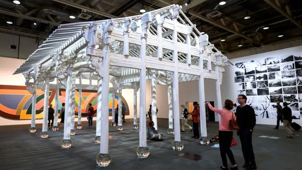 Ai Weiwei pinta de blanco una casa de madera de la dinastía Qing
