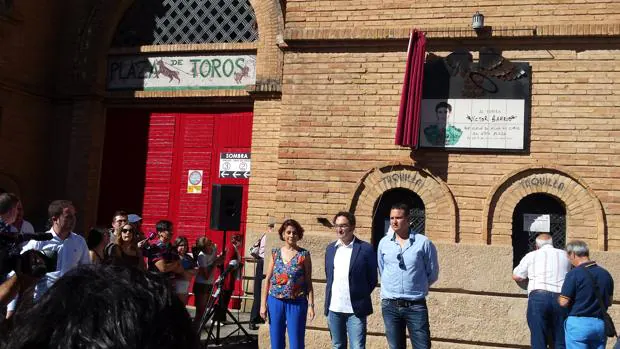 La alcaldesa de Teruel pide respeto para el toreo en el homenaje a Víctor Barrio