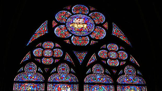 Vidriera de la catedral de Notre Dame de París