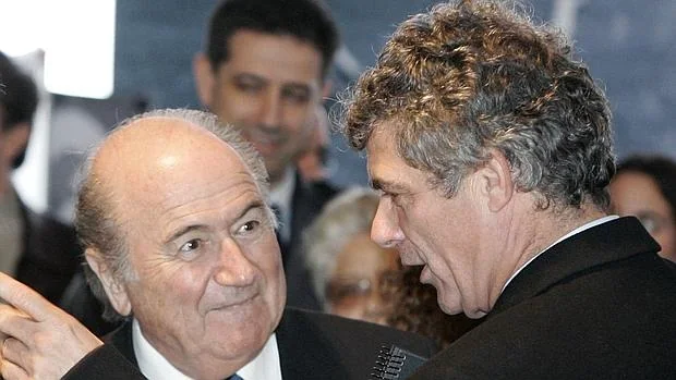 Blatter y Villar, ahora enfrentados