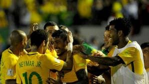 Brasil barre a Uruguay y se acerca al Mundial