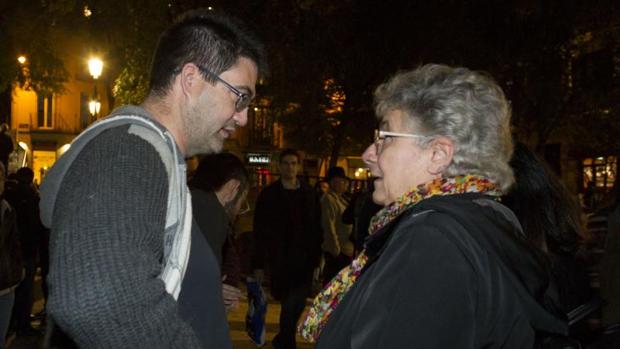 Carmena vota en contra de condenar las ocupaciones de inmuebles en Madrid