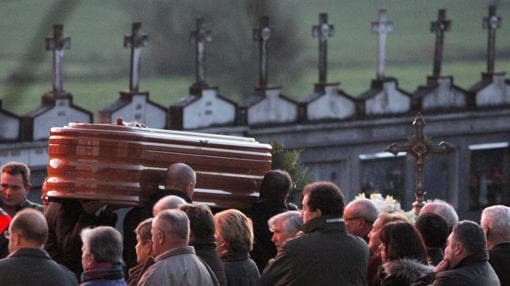 La joven asesinada en Vigo fue enterrada este domingo en Boqueixón (La Coruña)