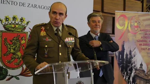 El alcalde de Zaragoza pide «desmilitarizar» la Academia General Militar Aragon_santisteve_AGM-khLC--620x349@abc